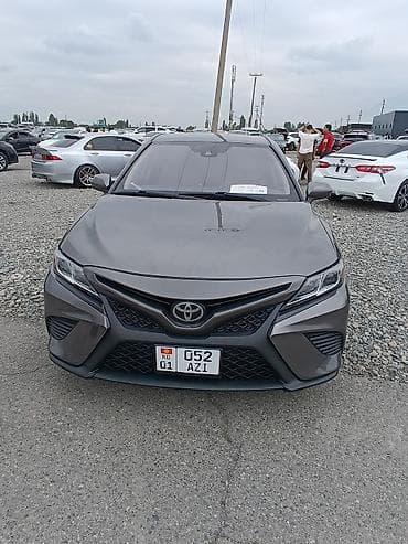 Toyota Camry: 2018 г., 2.5 л, Автомат, Седан