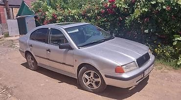 Унаа сатуу: Skoda Octavia: 1998 г., 1.6 л, Кол менен иштөөчү, Бензин, Седан — 2