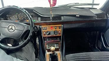 rd 1: Mercedes-Benz W124: 1995 г., 2 л, Механика, Дизель, Седан — 6