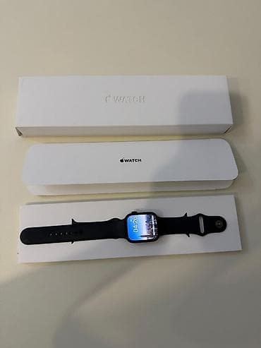 midnight: Apple Watch Series 8 (модель A2771), GPS Батарея 100% — Корпус — 1