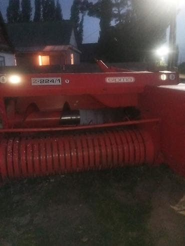 боковой грабиль: Пресс-подборщик Sipma Z-224/1 - Тип: тюковый (квадратный тюк) - — 1