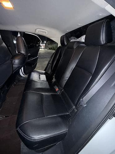 corolla s: Toyota Corolla: 2023 г., 1.8 л, Вариатор, Гибрид — 7