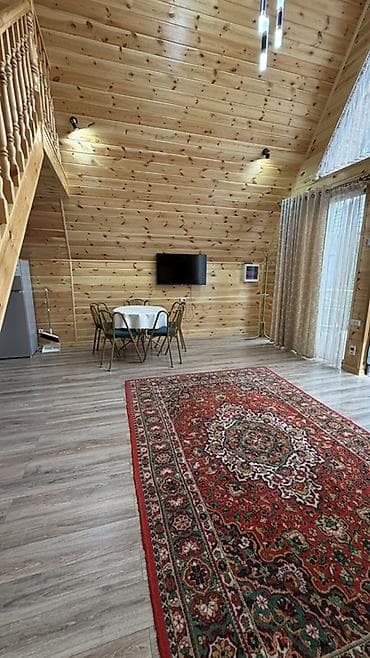 bishkek park residence: Иссык-Куль Аренда уютного деревянного домика с мансардой и современной — 8