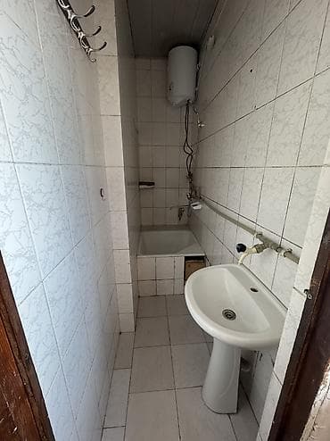 суточной кв ош: 90 м², С мебелью — 3