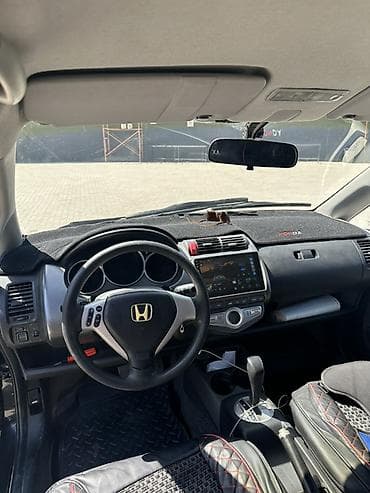 jazz 2008: Honda Fit: 2008 г., 1.3 л, Автомат, Бензин, Хэтчбэк — 2