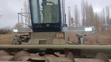 КУНы: Ешка 302 сатылат абалы жакшы баасы 700 миң сүйлөшүү жолдору бар — 4