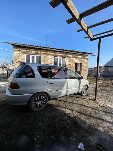 corolla runx: Toyota Ipsum: 2000 г., Универсал — 1
