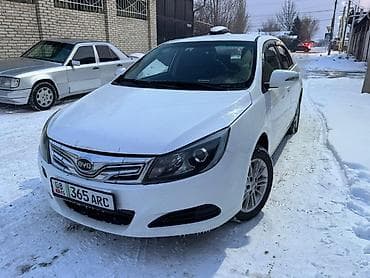 yuan plus byd: BYD : 2019 г., Седан — 4