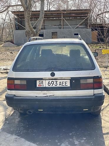 Volkswagen Passat Variant: 1989 г., Ручные, Универсал