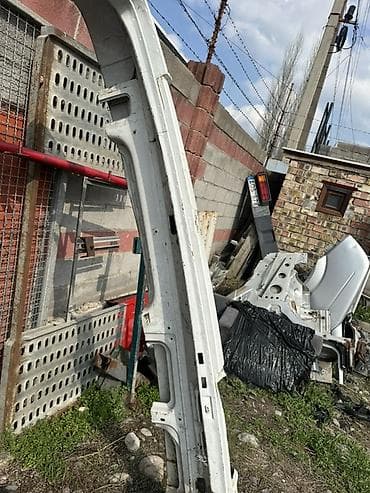 спринтер шарнир: Стойка кузова Mercedes-Benz — 7