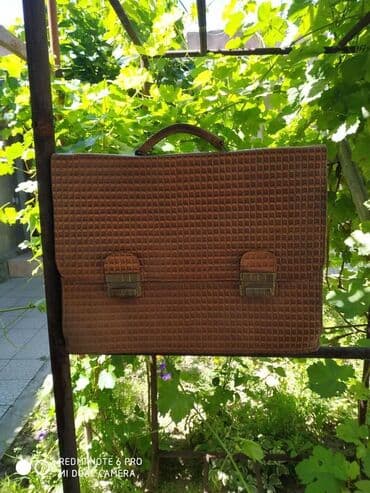 Продаю сумку
коричневая чисто кожа 1000