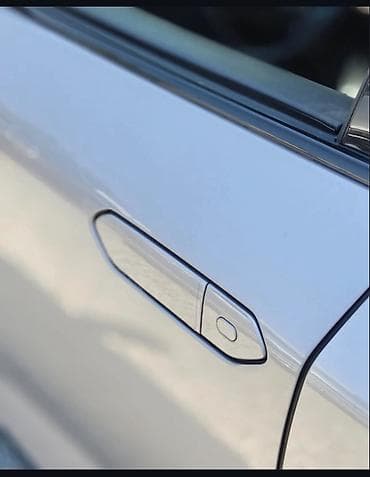 e class: Toyota bZ3: 2023 г., Электромобиль, Фастбек — 7