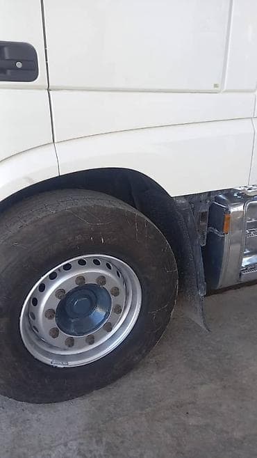 нужна покраска: Кузовные и малярные работы для автомобилей. Услуги: - Кузовные работы — 9