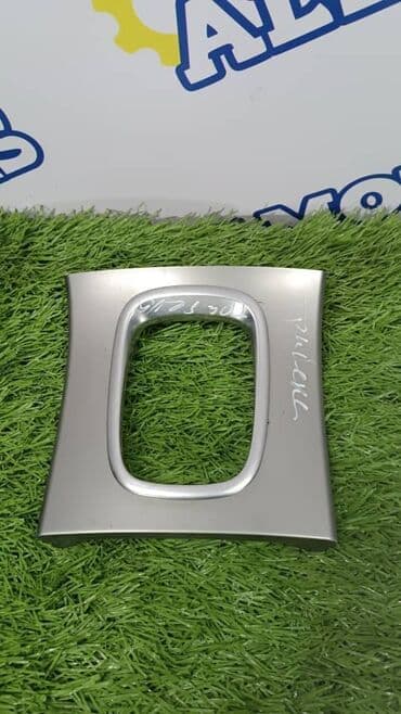 Обшивка стоек Subaru Б/у, Оригинал at lalafo.kg Обшивка стоек Subaru Б/у, Оригинал