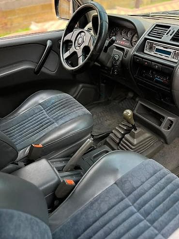 субару солтерра: Nissan Terrano II: 1994 г., 2.4 л, Механика, Бензин, Внедорожник — 6