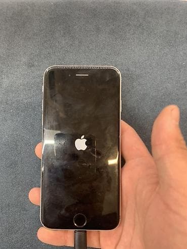 ipad 1: IPhone 6s, Б/у, Серебристый, Кабель — 2