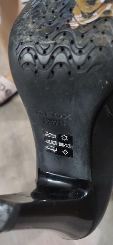сапок срочно: Сапоги geox 1 раз одели — 2