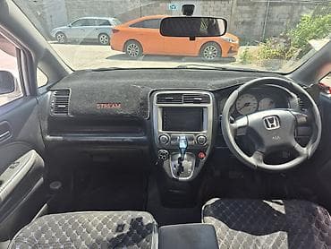 туп: Honda Stream: 2005 г., 1.7 л, Автомат, Бензин, Вэн/Минивэн — 3