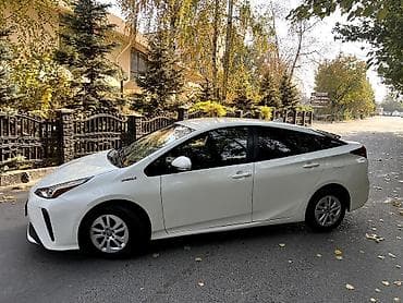 тайота ярис версо: Toyota Prius: 2019 г., Гибрид, Хэтчбэк — 9