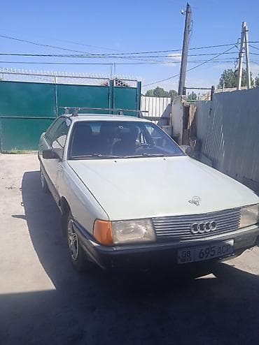 авто бесплатно: Audi 100: 1985 г., Механика, Бензин, Седан — 4