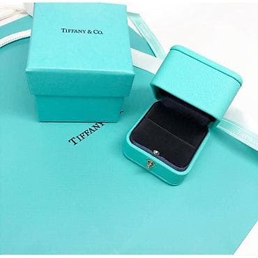 Декор и интерьер: Фирменная коробочка для украшений Tiffany & Co. - Цвет: фирменный — 1
