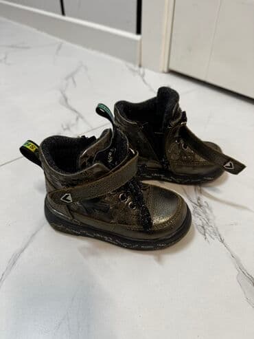 детская брендовая обувь: Детская обувь 21-24 р ботинки сапоги, кроссовки, сандали — 1