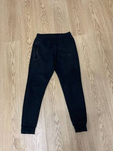 Киреге берилүүчү кийимдер: Эркектердин спорттук костюму, L, Nike, Колдонулган, түсү - Кара, Өзү алып кетүү — 1