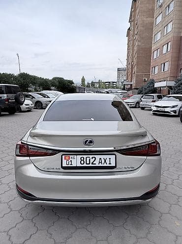 Lexus ES: 2020 г., 2.5 л, Гибрид, Седан — 4