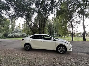 продаю тойота каролла: Toyota Corolla: 2019 г., 1.8 л, Вариатор, Гибрид, Седан — 4