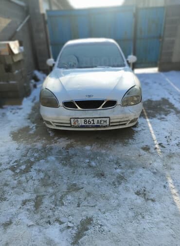 Daewoo Nubira: 1999 г., 1.6 л, Механика, Бензин, Седан