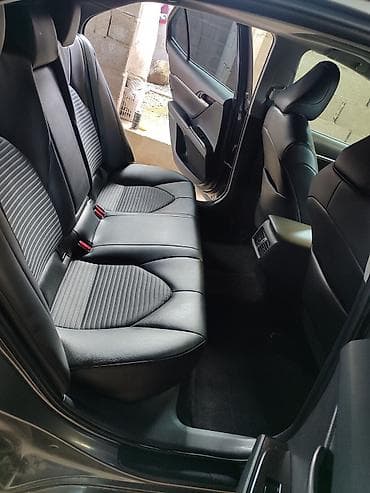 Транспорт: Toyota Camry: 2021 г., 2.5 л, Автомат, Бензин — 9