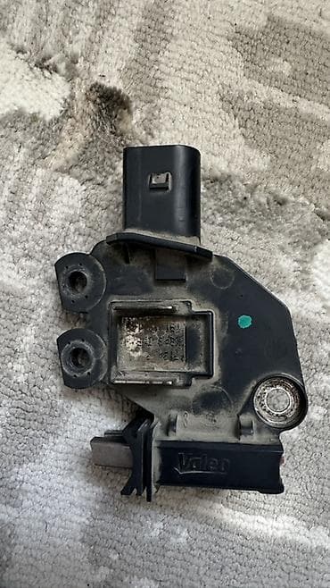 щетки на генератор: Генератор Kia 2019 г., Б/у, Оригинал — 1