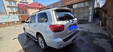Продажа авто: Toyota Sequoia: 2015 г., 5.7 л, Автомат, Газ, Внедорожник — 7
