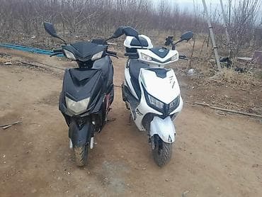 cbr 600: Два скутере на ходу Белая 35к чёрная 30к если оба за 50 отдадим срочно — 3