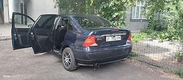 volkswagen crafter: Ford Focus: 2004 г., 1.8 л, Механика, Бензин, Седан — 3