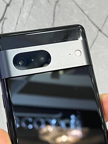 Google Pixel 7, Б/у, 128 ГБ, цвет - Черный, 1 SIM, eSIM