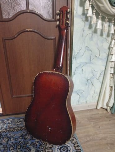 научу играть на гитаре в бишкеке: Акустическая гитара, классический тип (шестиструнная), с открытой — 2