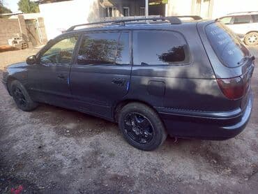 Toyota Carina E: 1996 г., 1.6 л, Механика, Бензин, Универсал