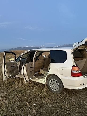 Honda Shuttle: 2000 г., 2.3 л, Автомат, Бензин, Универсал — 2