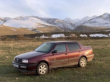 продаю фольксваген туврек: Volkswagen Vento: 1992 г., 1.8 л, Механика, Бензин, Седан — 5