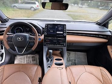 santa crus: Toyota Avalon: 2019 г., Гибрид, Седан — 8