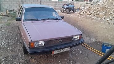 mazda cronos: Volkswagen Passat: 1982 г., 1.6 л, Механика, Бензин, Седан — 1