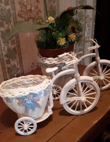 Декоративная подставкабелая,1шт (поменьше 350с)