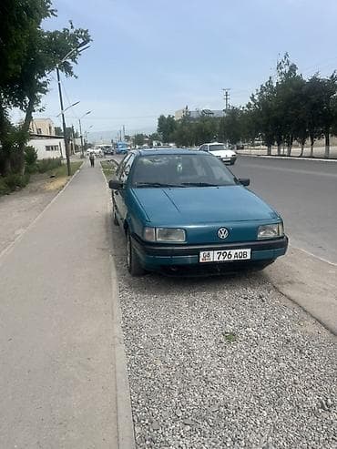 matiz diska: Volkswagen Passat: 1989 г., 1.8 л, Механика, Газ, Седан — 6