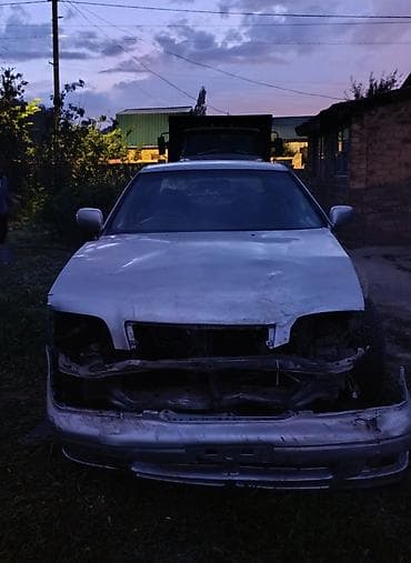 авто крепеж: Тайота Камри SV40 .Разборго Сатылат Коробка Мотор Жакшы Автомат — 3