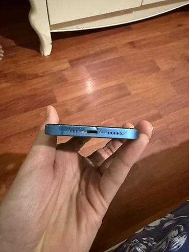 phone 6s: IPhone 13, Синий, 76 % — 3