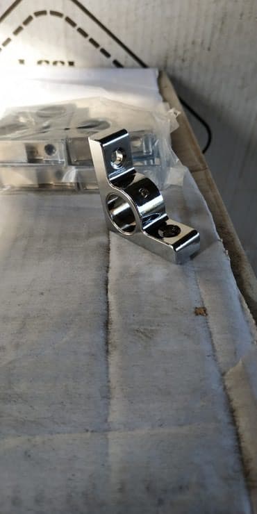 биндеры ниткошвейные с металлическим корпусом: Новые металлические трубодержатели по 25сом штука есть 800штук — 2