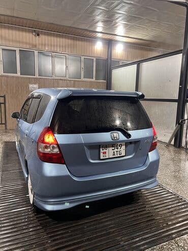 подкрыльники фит: Honda Fit: 2002 г., 1.3 л, Вариатор, Бензин, Хетчбек — 10