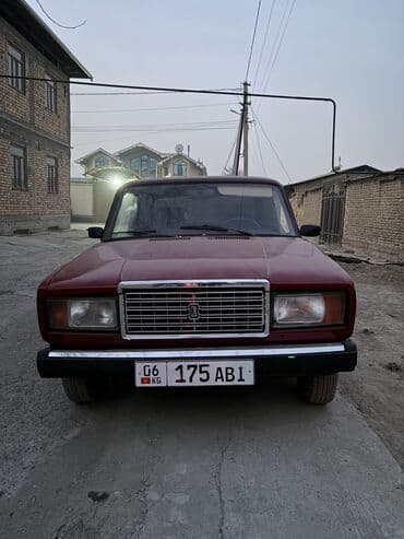 ВАЗ (ЛАДА) 2107: 2005 г., 1.6 л, Механика, Бензиновая, Седан