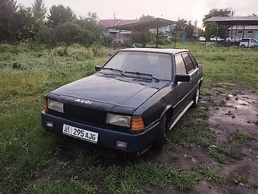 Audi 80: 1986 г., 1.8 л, Механика, Бензин, Седан